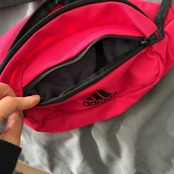 Adidas fanny pack - Picture 4 of 4
